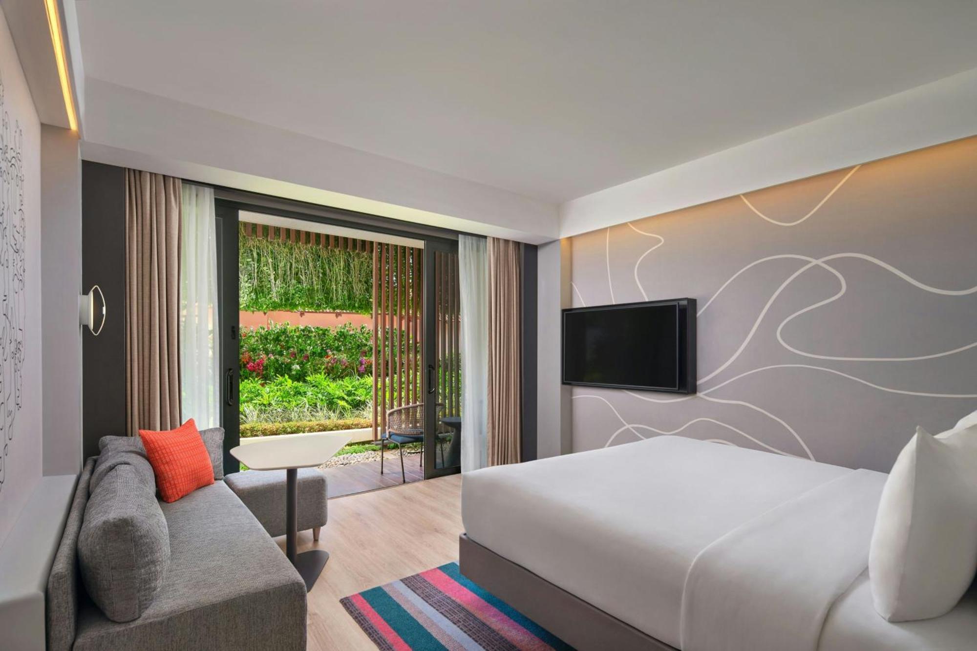 Aloft Bali Kuta At Beachwalk Exterior photo