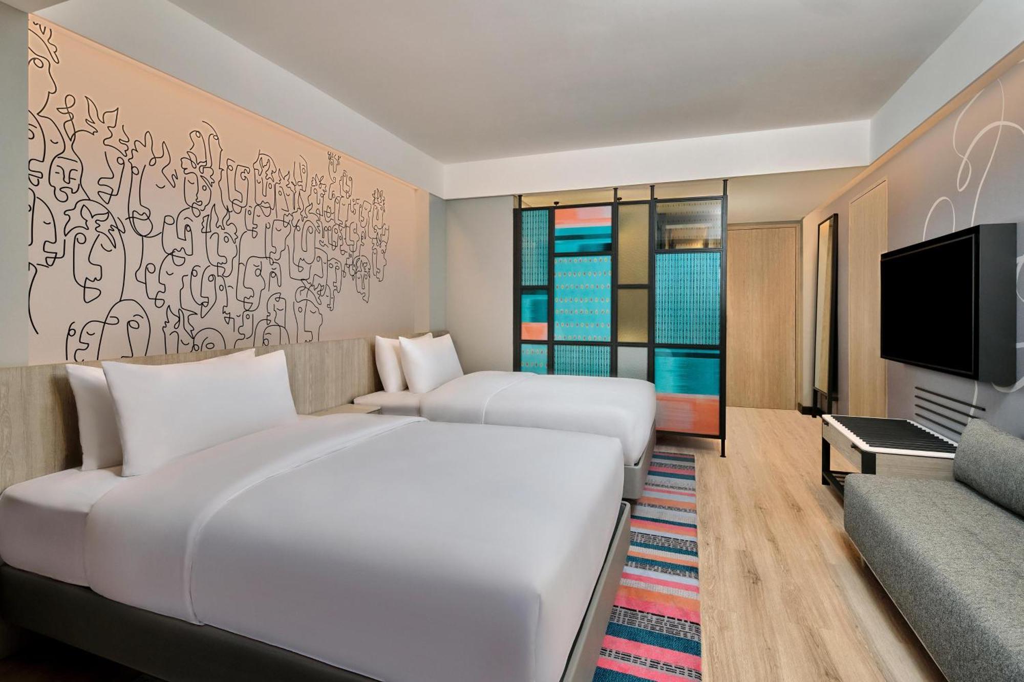 Aloft Bali Kuta At Beachwalk Exterior photo